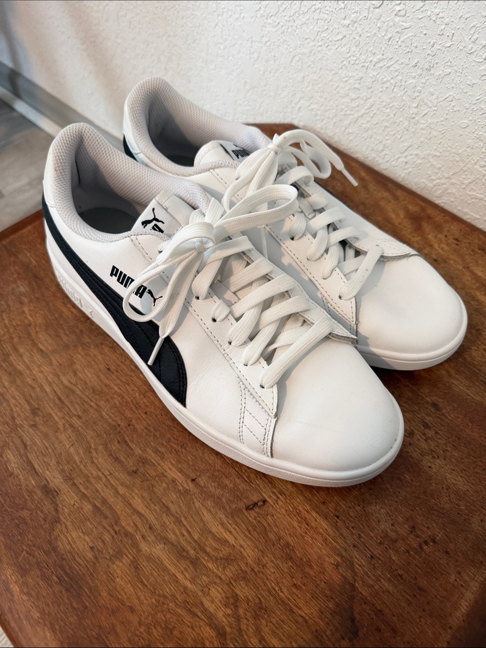 Puma Men’s White Sneakers with Black Formstrip